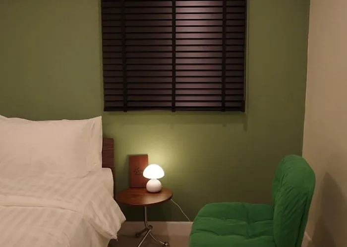 Kasa Haus - Mid-century Modern 公寓