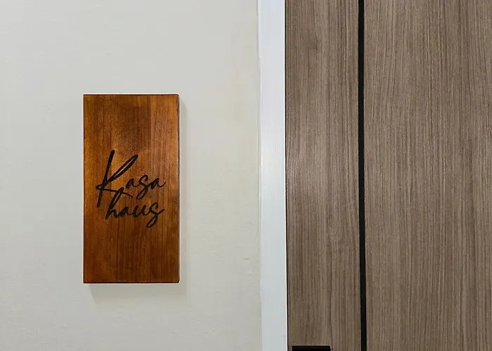 Kasa Haus - Mid-century Modern 公寓 曼谷